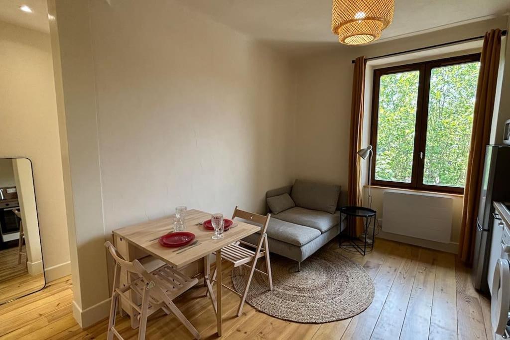 T2 Cocon Avec Balcon Et Parking Appartement La Roche-sur-Foron Buitenkant foto